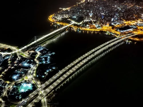 florianópolis capital nacional das startups Verão em Florianópolis terá recorde de turistas, mas mobilidade e balneabilidade continuam sendo o desafio - A ilha da magia agora é também a ilha da inovação, com 25% do PIB vindo da tecnologia
