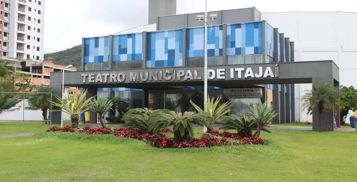 turismo em itajaí sc pontos turísticos Teatro Municipal de Itajaí divulgação setur