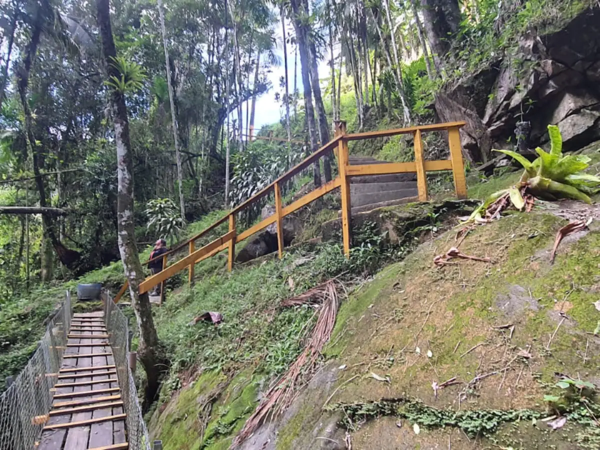 TURISMO-EM-CORUPA-GRUTA-DA-SANTA