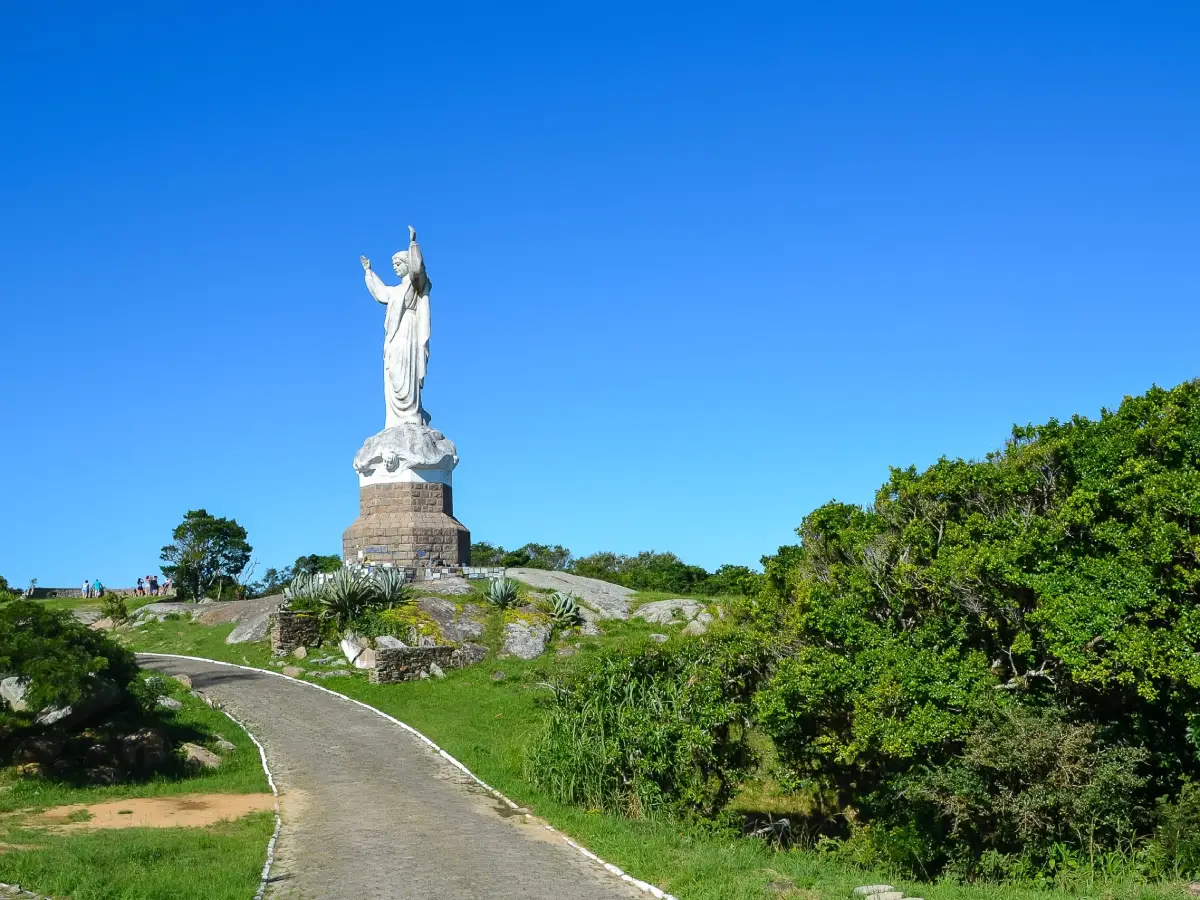 TURISMO-EM-LAGUNA-MIRANTE-DO-MORRO-DA-GLORIA