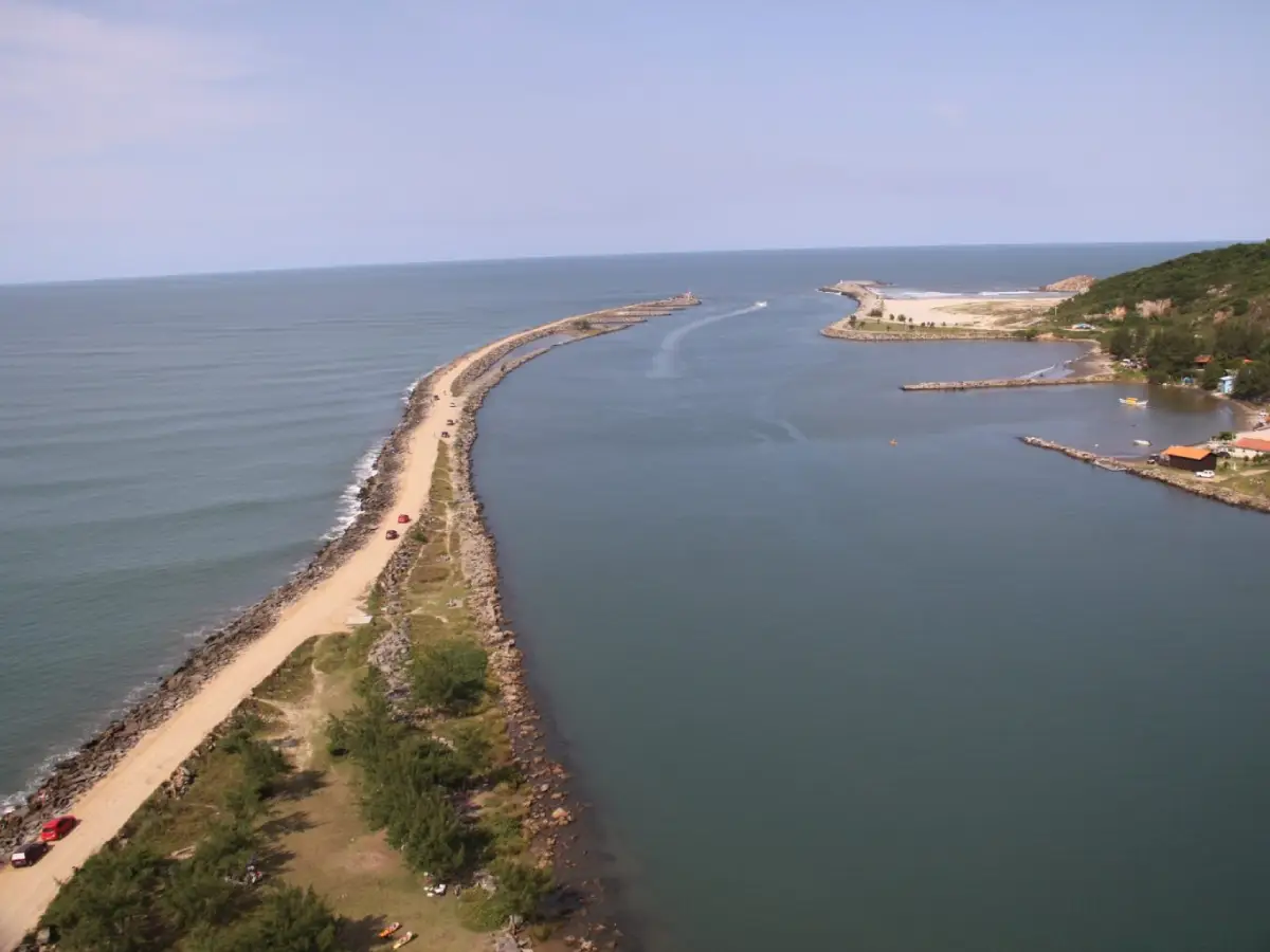 TURISMO-EM-LAGUNA-MOLHES-DA-BARRA