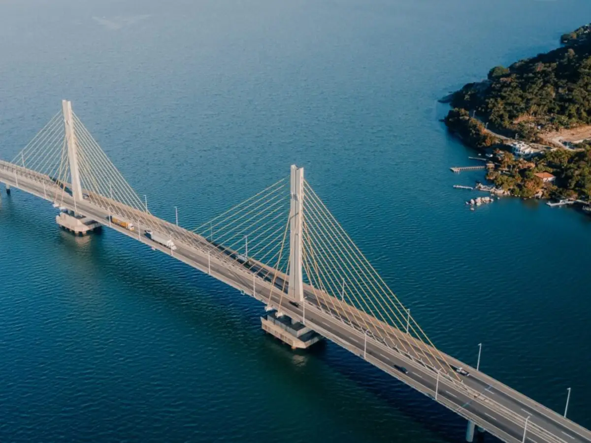 TURISMO-EM-LAGUNA-PONTE-ANITA-GARIBALDI